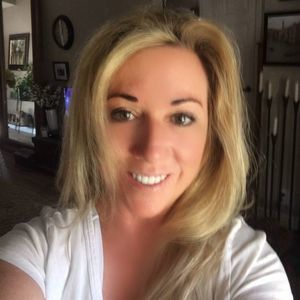 Meet your Posher, Dee